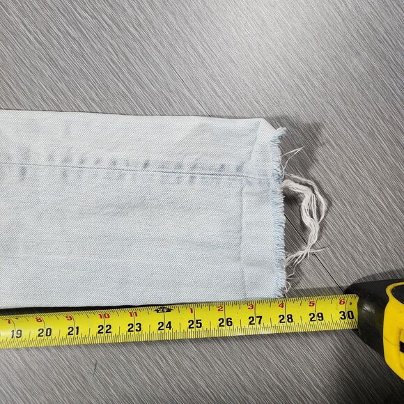 Levi's Orange Tab Slim Leg Light Wash Jeans Frayed Hem Womens Size 24 - Picture 12 of 13